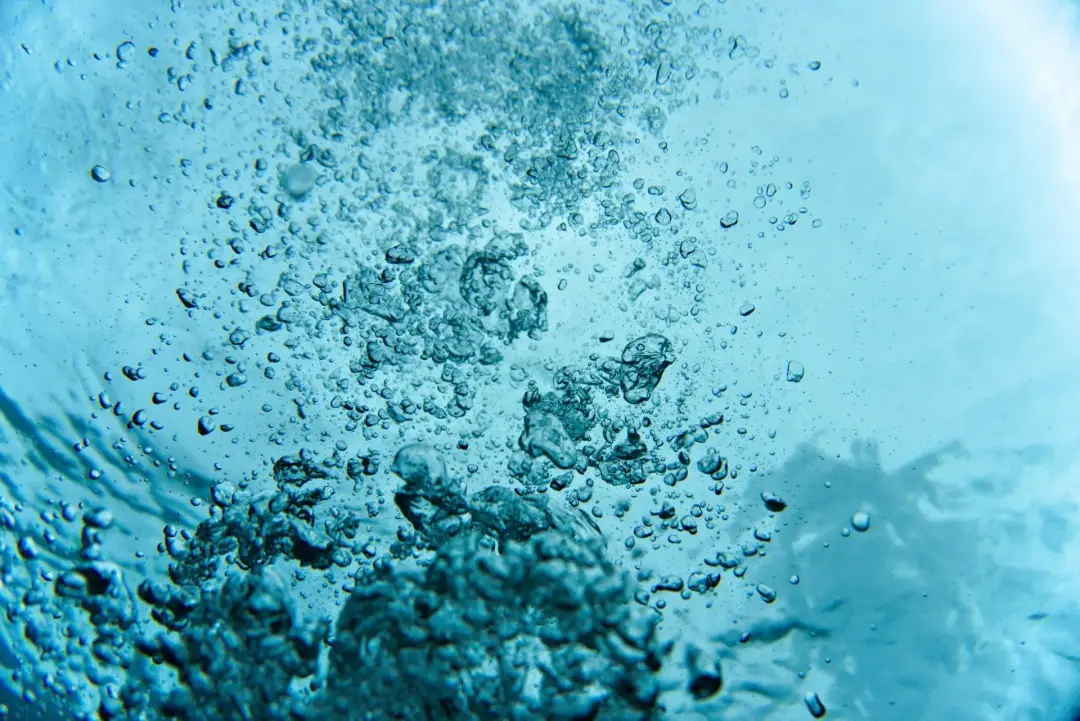 Keeping Jacuzzi Water Clear and Clean