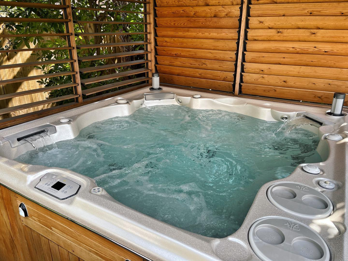 Hot Tub Repair & Maintenance Kings Hill, Kent